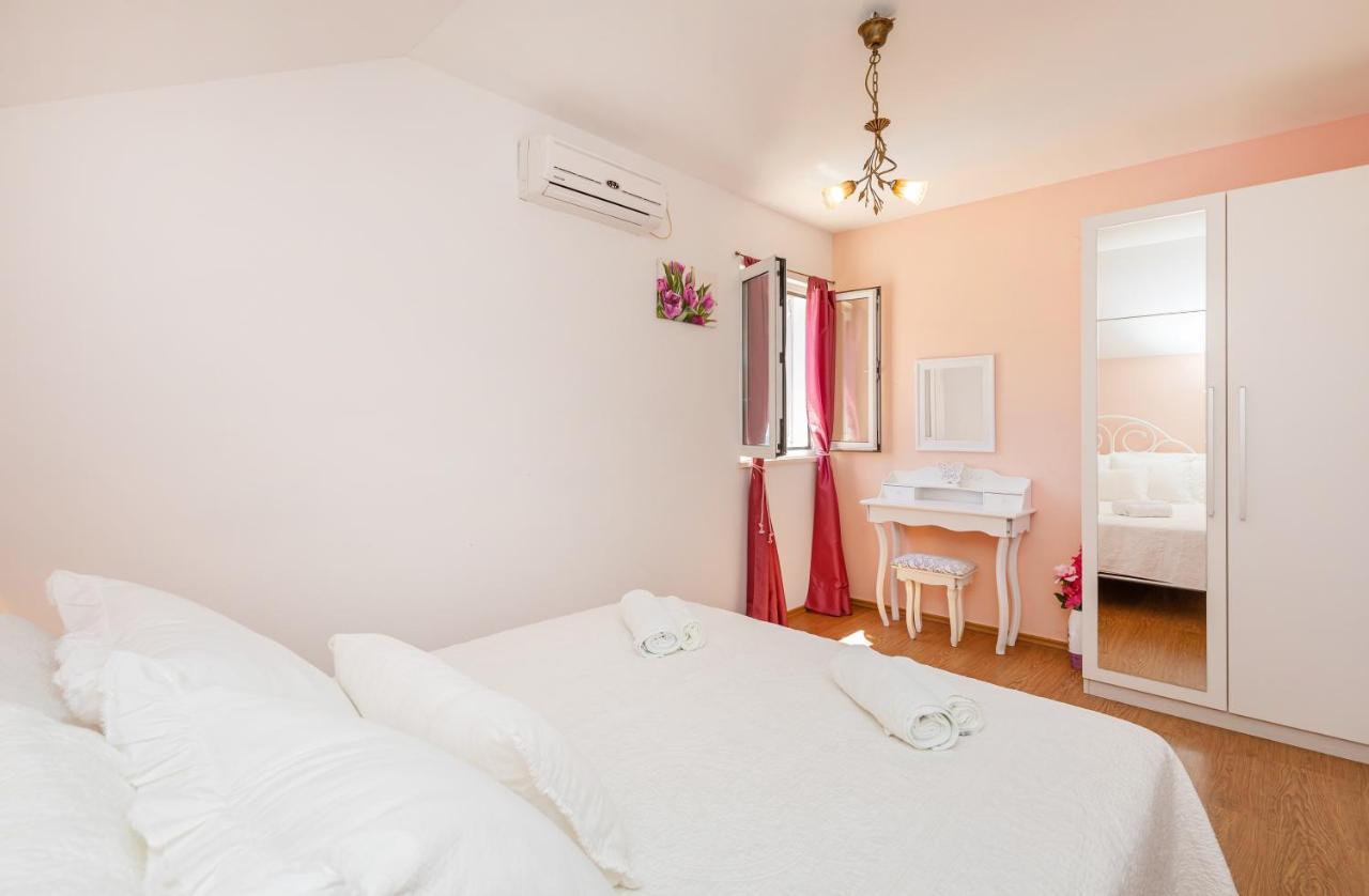Apartments Bralovic أوراساك المظهر الخارجي الصورة